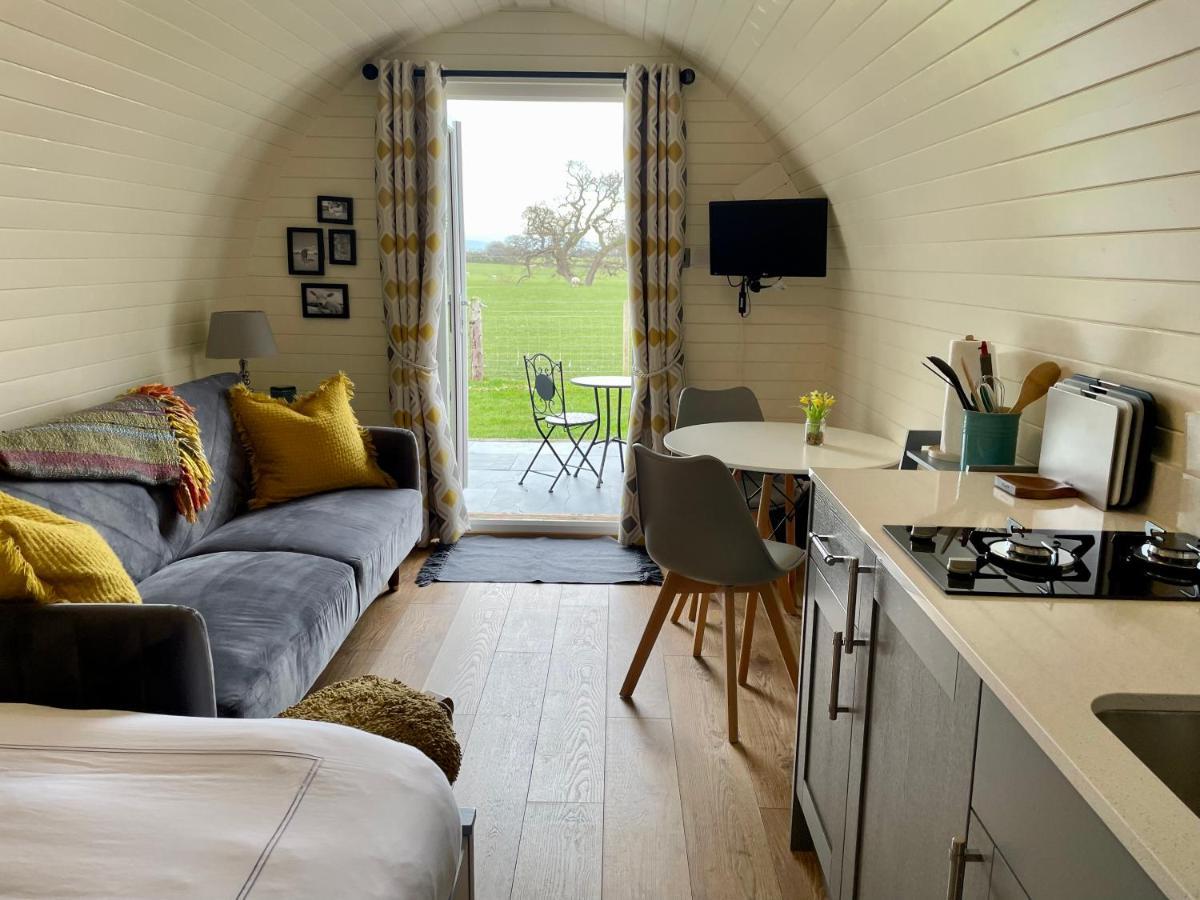 Abbey Farm Luxury Glamping Hotel Rhuddlan Exterior photo